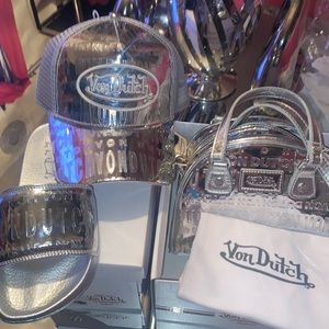 *AUTHENTIC* Von Dutch hat and handbag